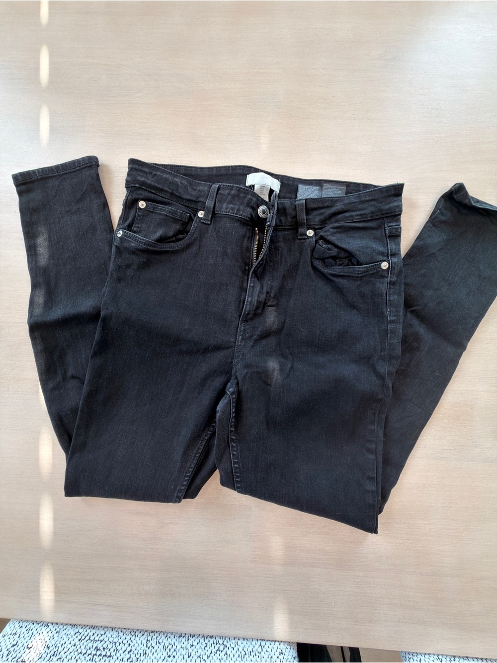 H&M Women’s Skinny Jeans in Black